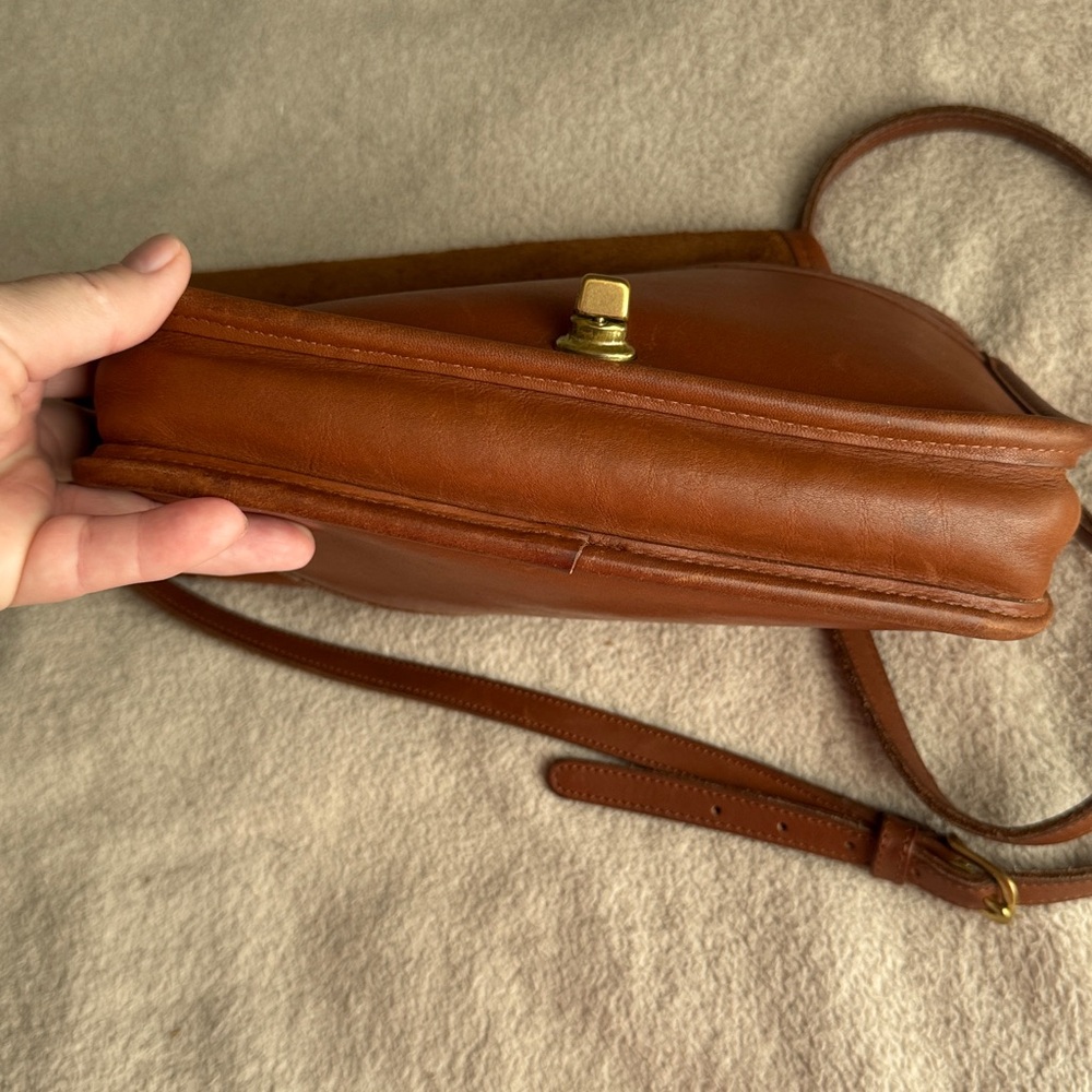 Vintage Coach Pocket Purse 9755 British Tan - Picture 14 of 15